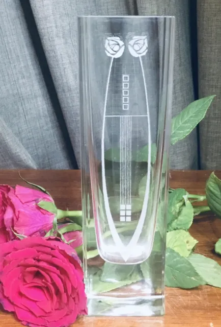 Glencairn 18cm Crystal Glass Bud Vase Rennie Mackintosh Rose VGC 2