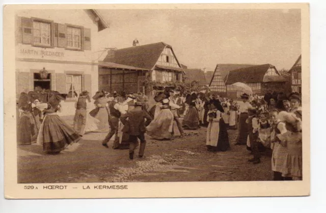 HOERDT Bas Rhin Alsace CPA 67 danses a la kermesse Devant chez MARTIN RIEDINGER