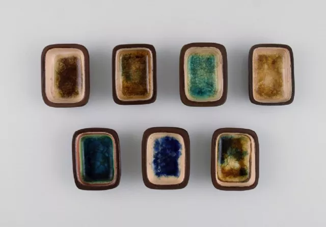 Knut Paul. Seven small bowls in glazed stoneware. Mid-20th C.