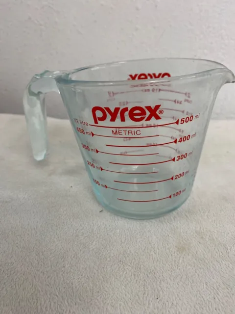 https://www.picclickimg.com/BFUAAOSwR5Vlhd~t/Vintage-Pyrex-2-Cup-500ml-1-Pint-Measuring.webp