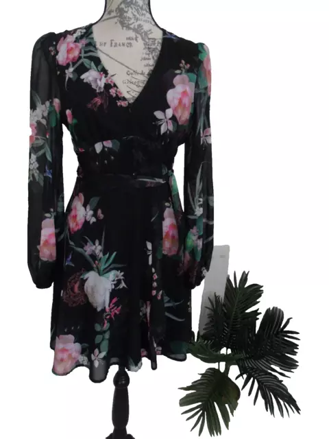 Beautiful Lipsy Black Floral Tea Dress Size 8 Bnwt