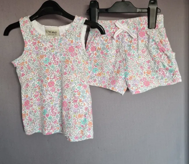 Next Baby Girls Clothes 2 part set Top and Shorts Age 9-12 months .