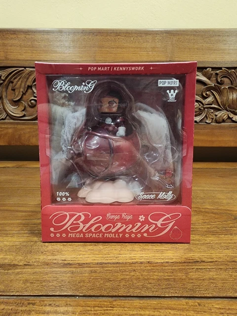MEGASPACE MOLLY 100% Blooming Mugun ghwa（POP MART MEGA
