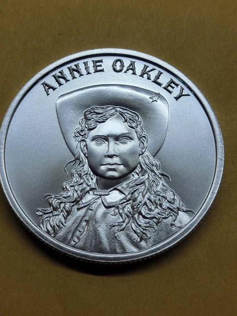 2023 Wild West Legends Annie Oakley  1 Troy Oz Fine Silver Collectable Coin