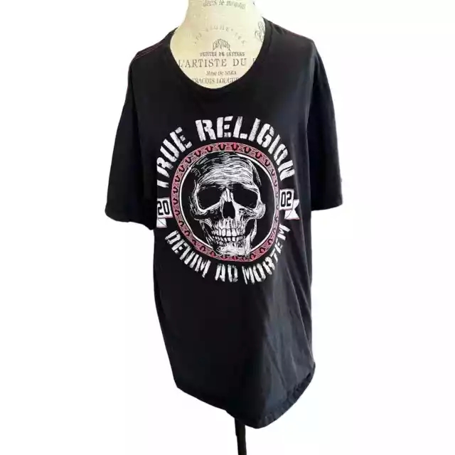 True Religion men’s t shirt size XXL black.