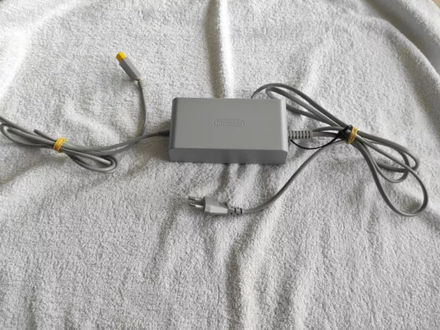 Original Nintendo Wii U WUP-002 Netzteil Stromkabel Adapter grau