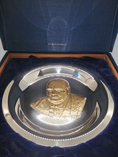 Churchill Centenary Trust Silver Plate 1974 Sterling Silver and Gold detail