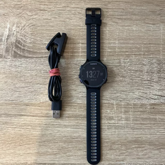 GARMIN FORERUNNER 735XT GPS Multi sport and Running Watch Elevate