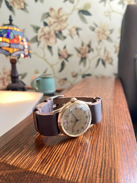BEAUTIFUL Ebel Vintage 14k SOLID GOLD Mens Field Watch