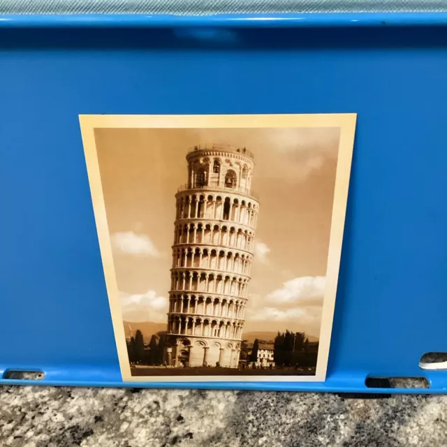Postcard- Image Of Leaning Tower of Pisa Italy
