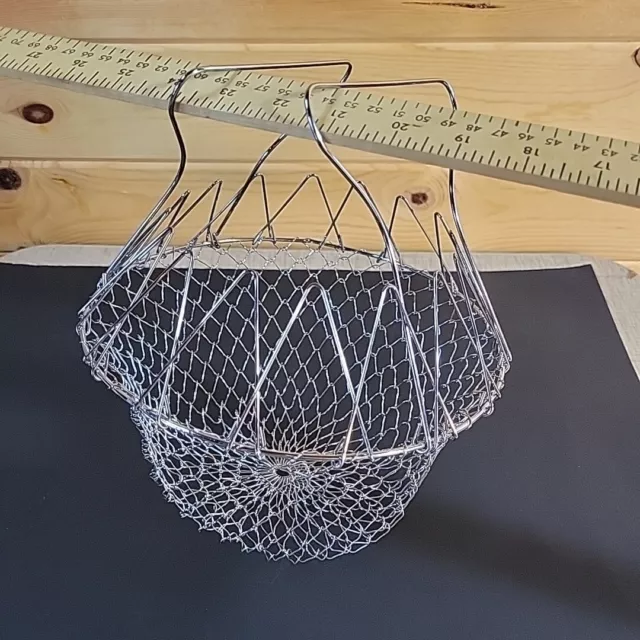 Collapsible Wire Mesh Fruit/Vegetable/Egg Basket Foraging Farmhouse