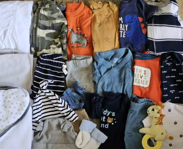 Huge Lot Baby Boy Clothes NEWBORN Bundle ~ Bodysuits Pants Sleeper Towel Hats+