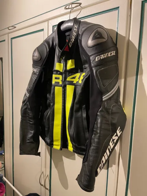 Dainese VR46 Valentino Rossi Lederjacke Größe 50 Moto GP 3