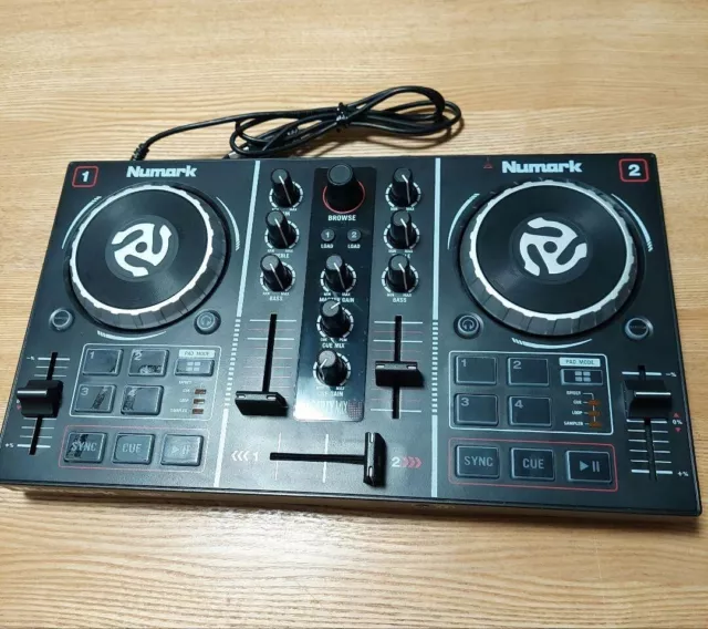 Numark Party Mix DJ Controller Portable Serato DJ Lite 2 Channel Streaming