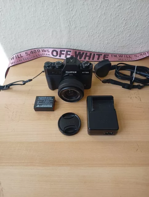 Fujifilm X-T20 (Kit with XF 15-45mm lens) Digital Camera - Black