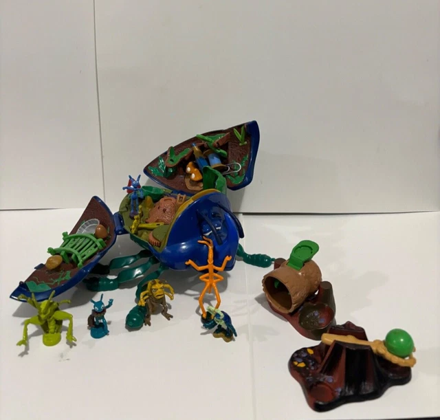 DISNEY A BUG'S LIFE Hopper Hideout Playset Polly Pocket Figures 4.99