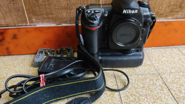 nikon d200 grip