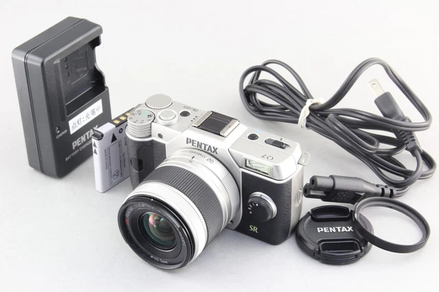 Excellent++ PENTAX Q7 silver w/ 02 STANDARD ZOOM lens 1545 clicks