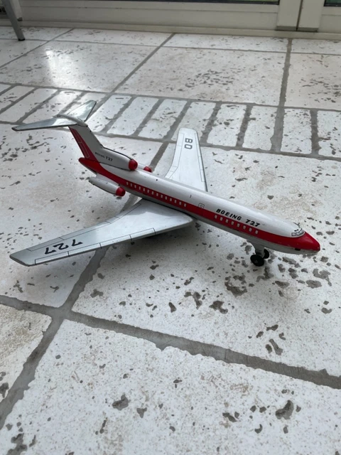 AVION EN TOLE A Friction Type Boeing Twa Jouet Ancien Bon Etat EUR 40,00 - FR