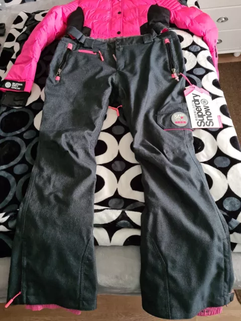 Schwarze Schneehose Superdry XL/44/46 - Neu !!! Knallerteil, pinke Akzente !!
