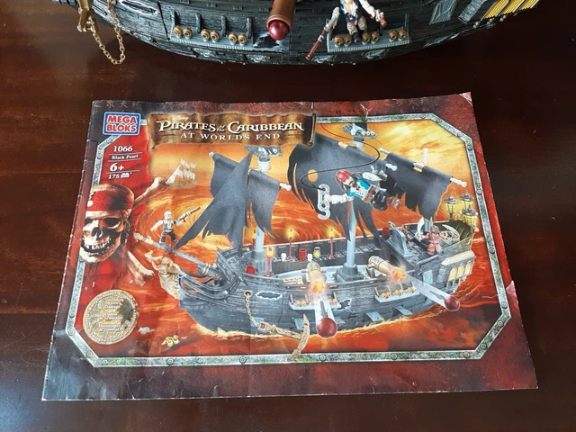 Lot V057 : Bateau Black Pearl Mega Bloks (Pirates Des Caraïbes) - Pièces Détachées