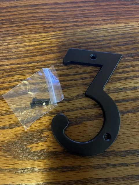 Casa de metal 4" número 3, resistente, bronce frotado con aceite con tornillos