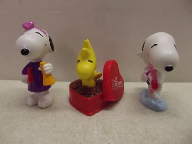 Snoopy & Woodstock In A Box Of Chocolates Cupid Love Valentines Pvc Figure Lot