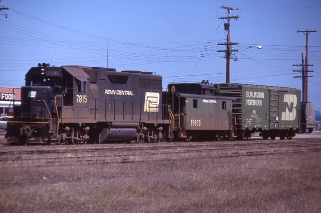 S: Original Slide PC Penn Central GP38 #7815 w/Train - Mackinaw City MI 1973