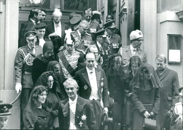 King Gustav VI Adolf's Funeral - Vintage Photograph 2314459