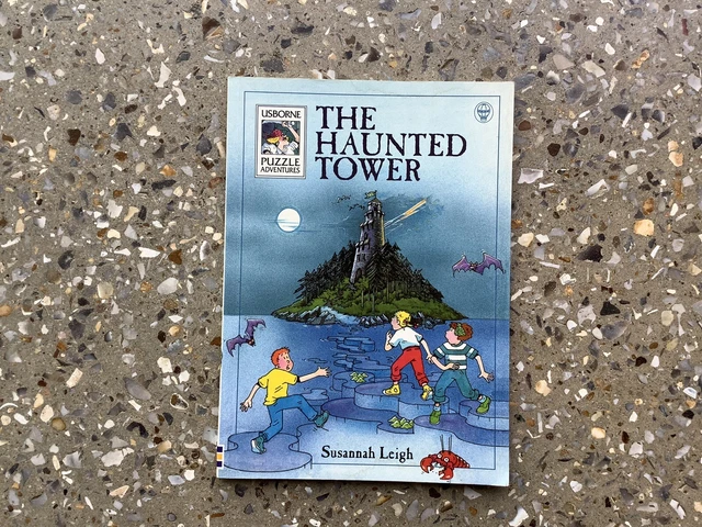 The Haunted Tower - Usborne Puzzle Adventures Book #11 By Susannah Leigh (Paperback)