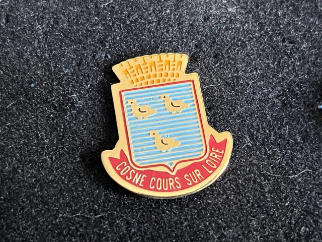 Pins Pin Enamel City Village Coat Of Arms Cosne Course Sur Loire