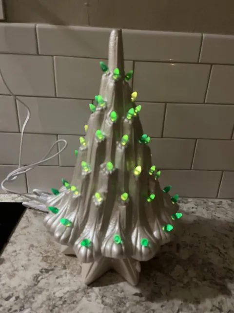 Vtg Pearl White Iridescent Drip Glaze Ceramic Illuminated 13-1/2” Christmas Tree