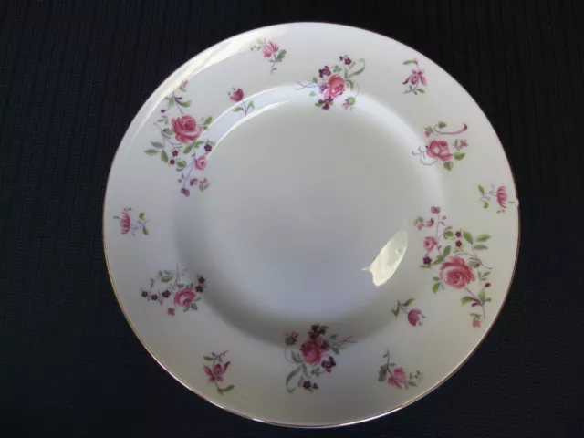 Royal Victoria Bone China 8 1/4" Lunch Plate Rosebud  Pattern Gold Trim England