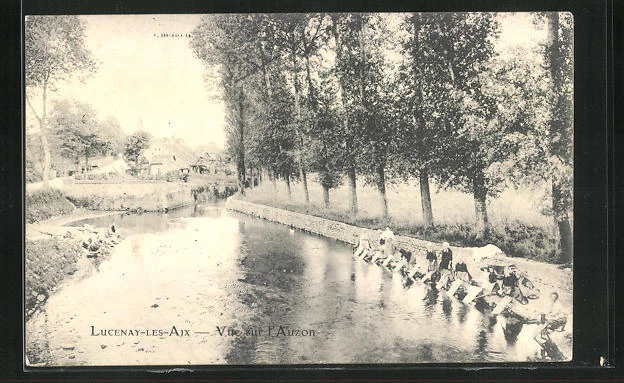 CPA Lucenay-les-Aix, Vue sur l´Auzon