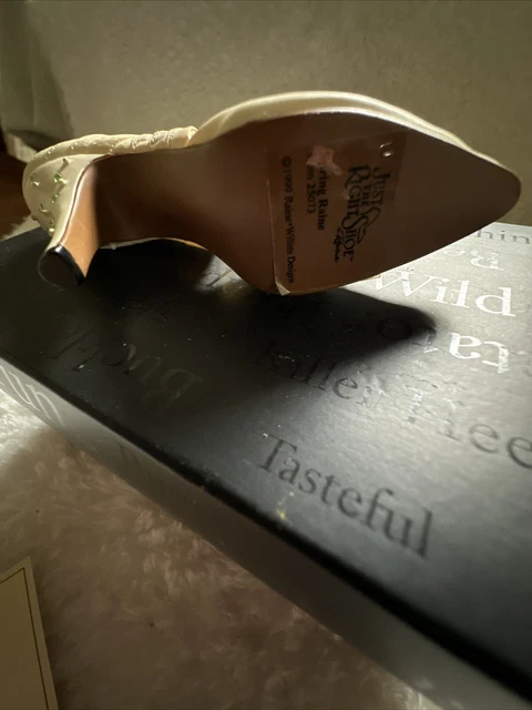 Raine hotsell shoes collectibles