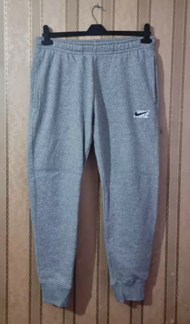 Mens NIKE Club Grey Fleece Tapered Pants Bottoms Joggers Size Small - RRP £44.99