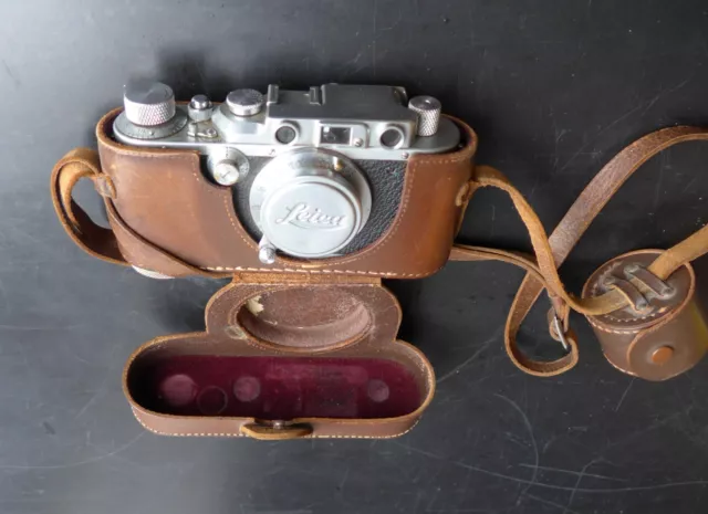 Leica III 3 D.R.P. Ernst Leitz Wetzlar  Kamera Analog mit 3,5/50 mm Objektiv