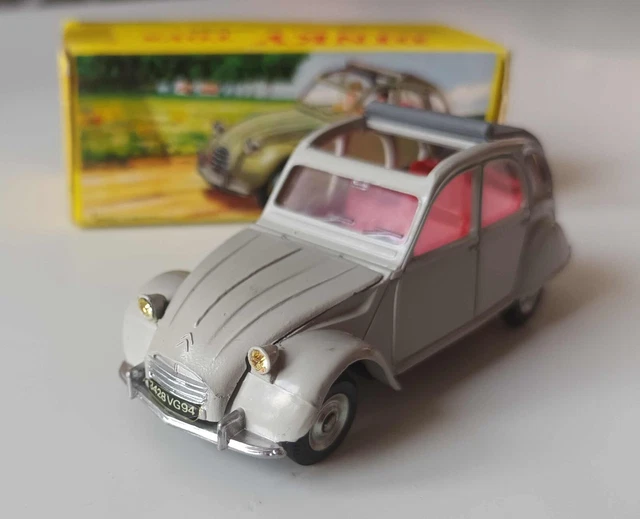 Petite voiture ancienne Citroën 2 CV grise Dinky Toys en boîte refperso 186