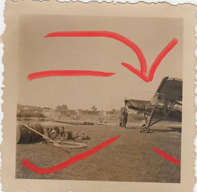 Foto Soldat 3. Gebirgs-Division Polen Gorlice Flugzeug Plane Storch FI156 *217 2
