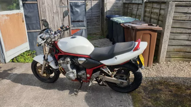 Suzuki GSF600 s Bandit spares repair project low miles delivery NO reserve