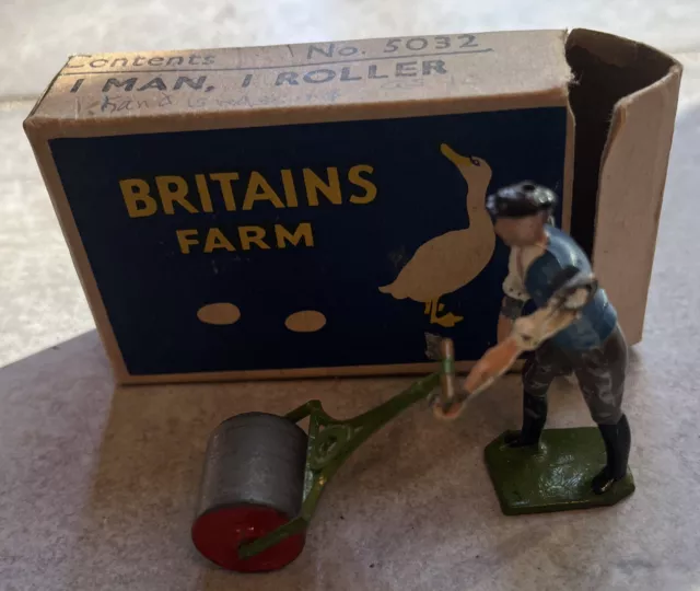 Britains Farm No. 5032 1 Man 1 Roller With Box- Missing Hand