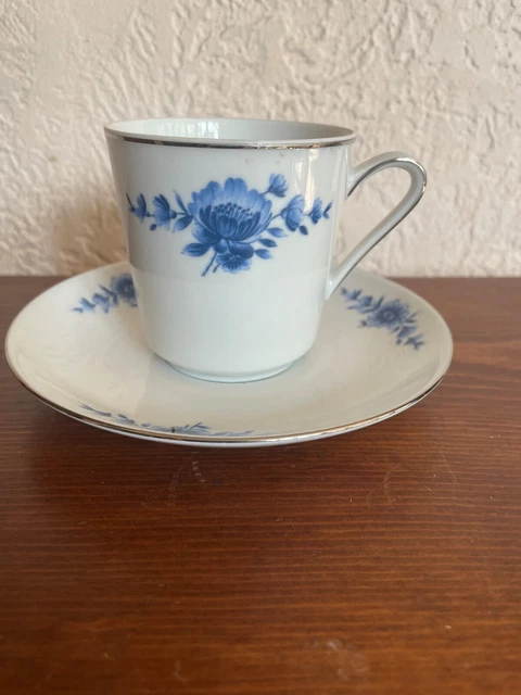 Eschenbach Bavaria China Blue Danish Pattern Teacup & Saucer 