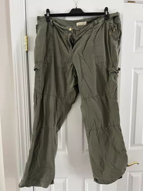 Womens Michael Kors Cargo Pants. Size 18W