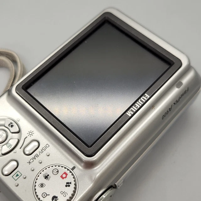 Fujifilm FinePix A900 9,0 megapixel fotocamera digitale compatta argento testato 17