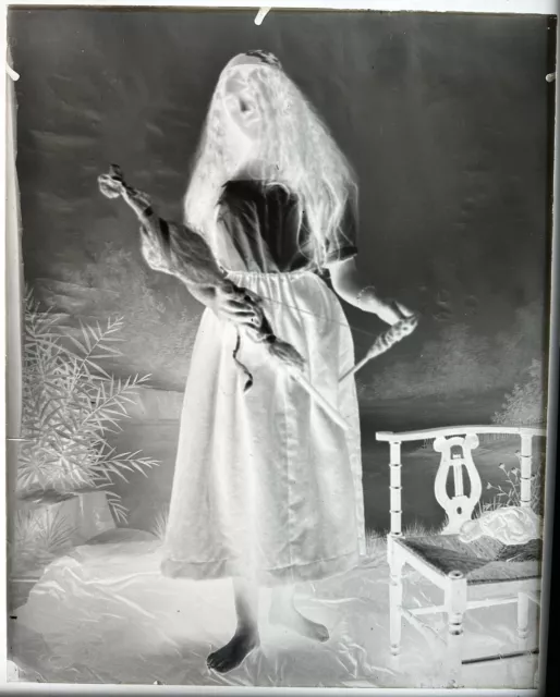 PORTRAIT OF WOMEN COSTUME' FASHION STERN 1890 PARIS GLASS PLATE 24x30 NEGATIVE VIEW