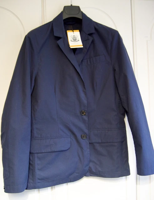 Howies ventile store