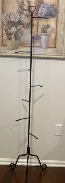 Wrought Iron 8 arm Basket Display Tree Stand w/Heart Top Longaberger