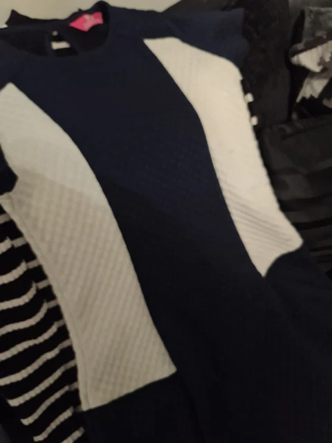 7 x Item Bundle Girls Age 9 - 10 Years.  Dress, Skirt, Top, Jumper. Joblot 7