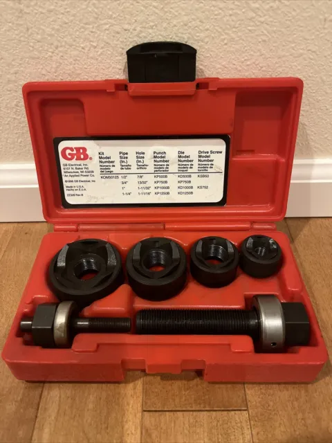 Gardner Bender Kit Model KOM-50125 Mechanical K.O. Set 1/2"- 1-1/4" with Case