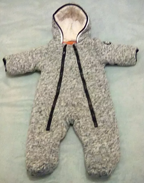 Cute Ben Sherman hooded all in one snowsuit pram outfit (3/6 months)